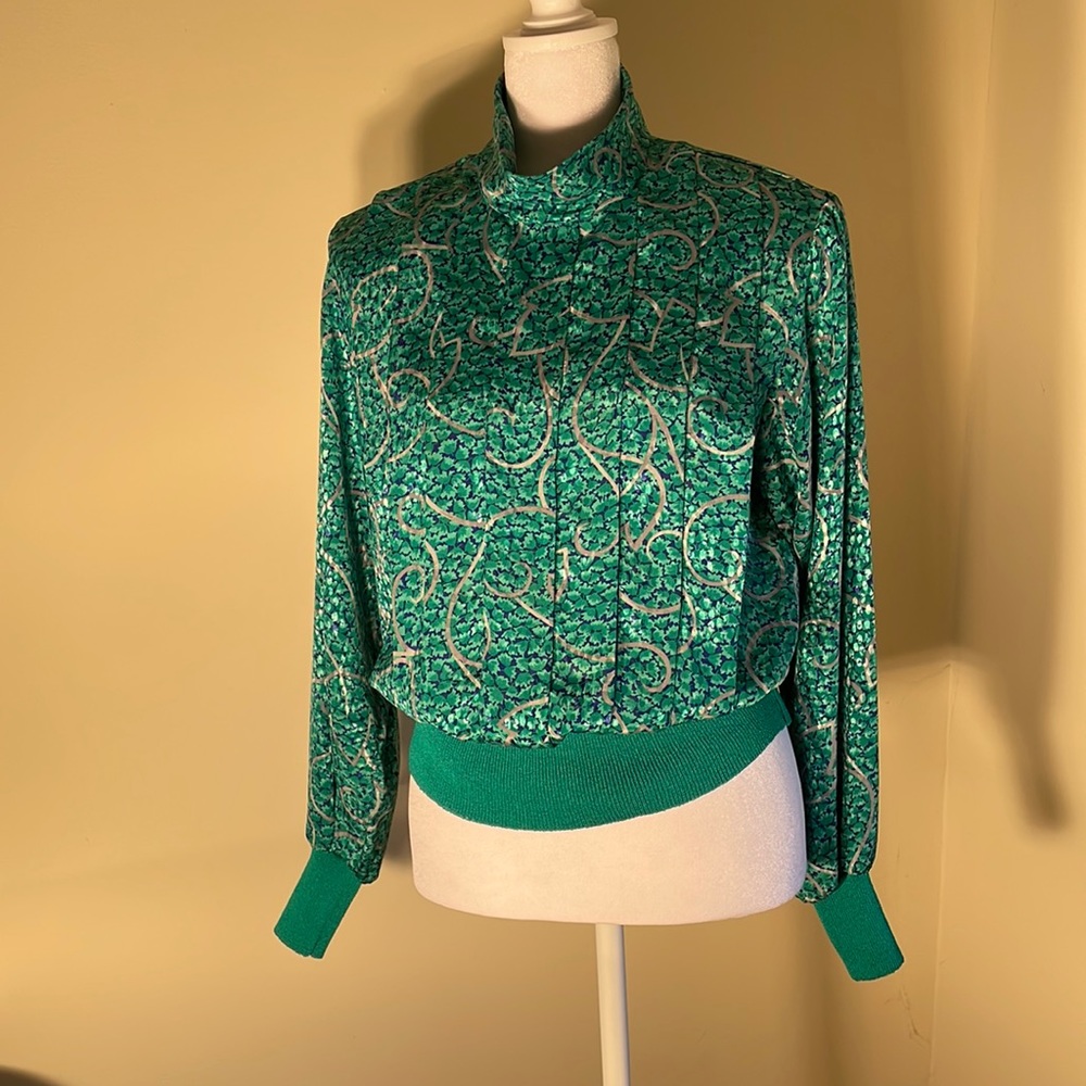Green print Castle berry polyester pullover blouse size 6